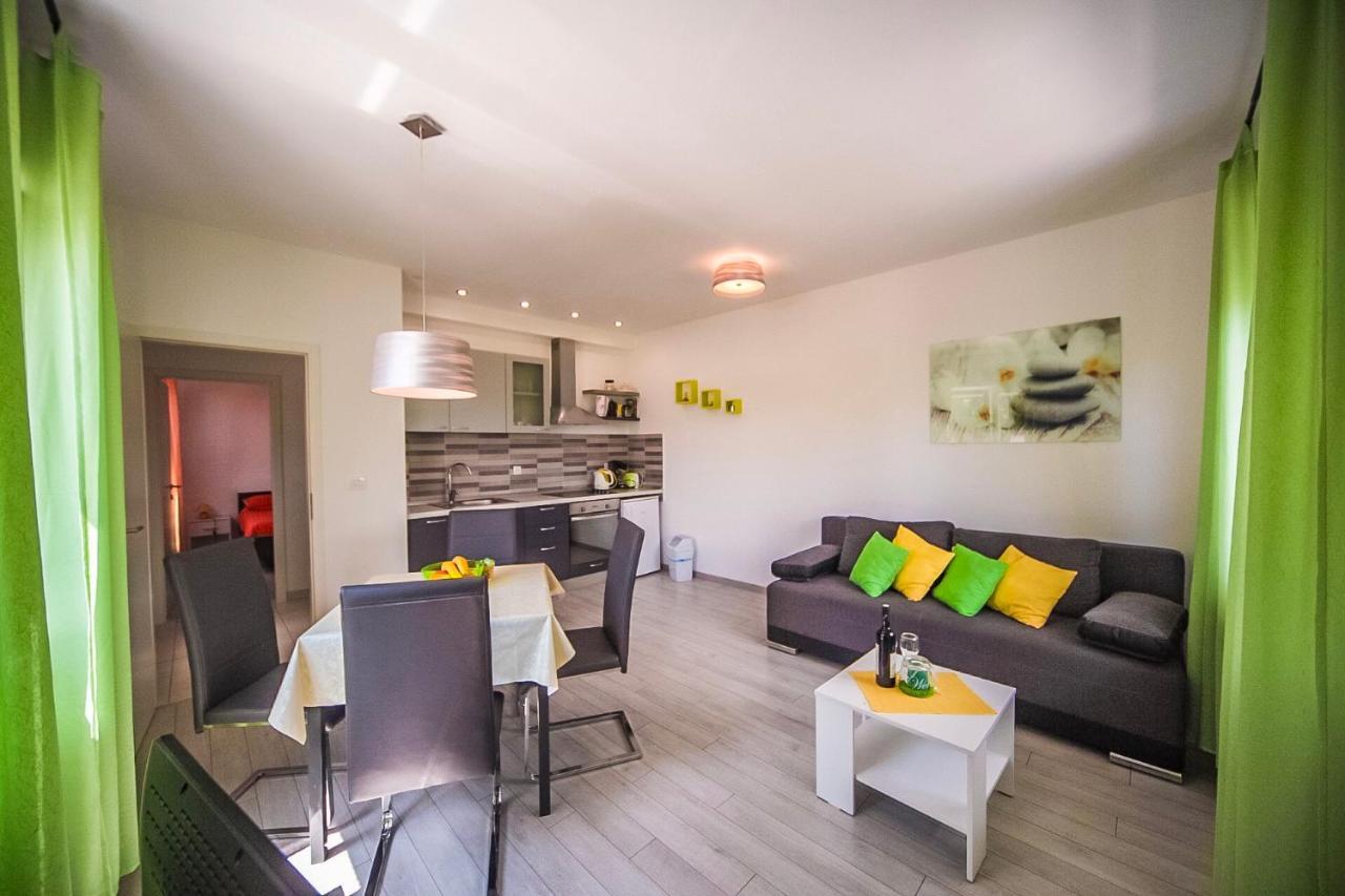 Apartman Carmen Volosko Opatija Ngoại thất bức ảnh