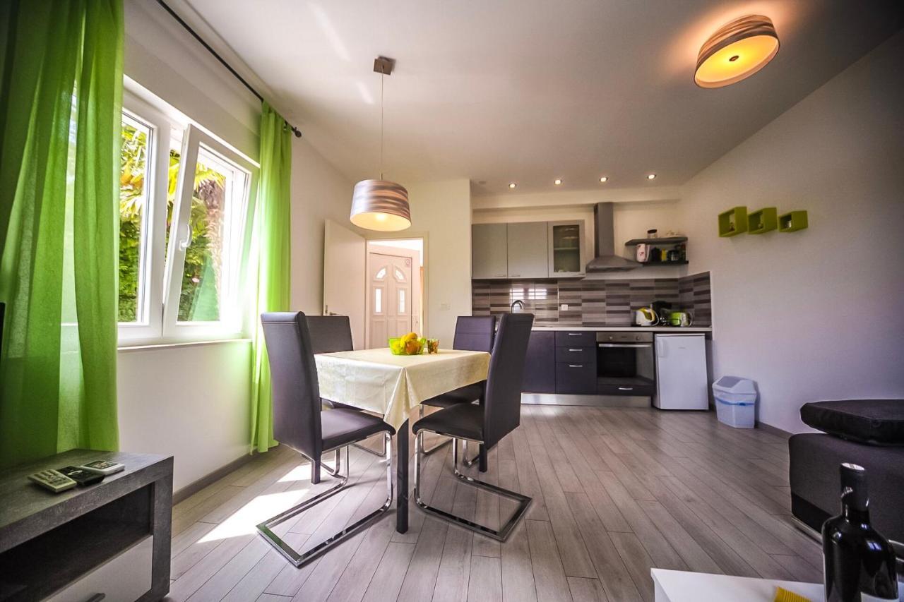 Apartman Carmen Volosko Opatija Ngoại thất bức ảnh